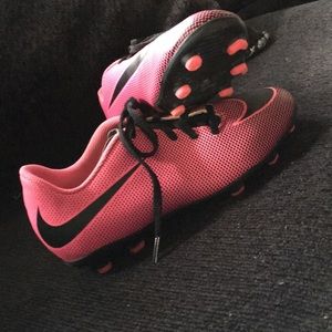Nike cleats girls